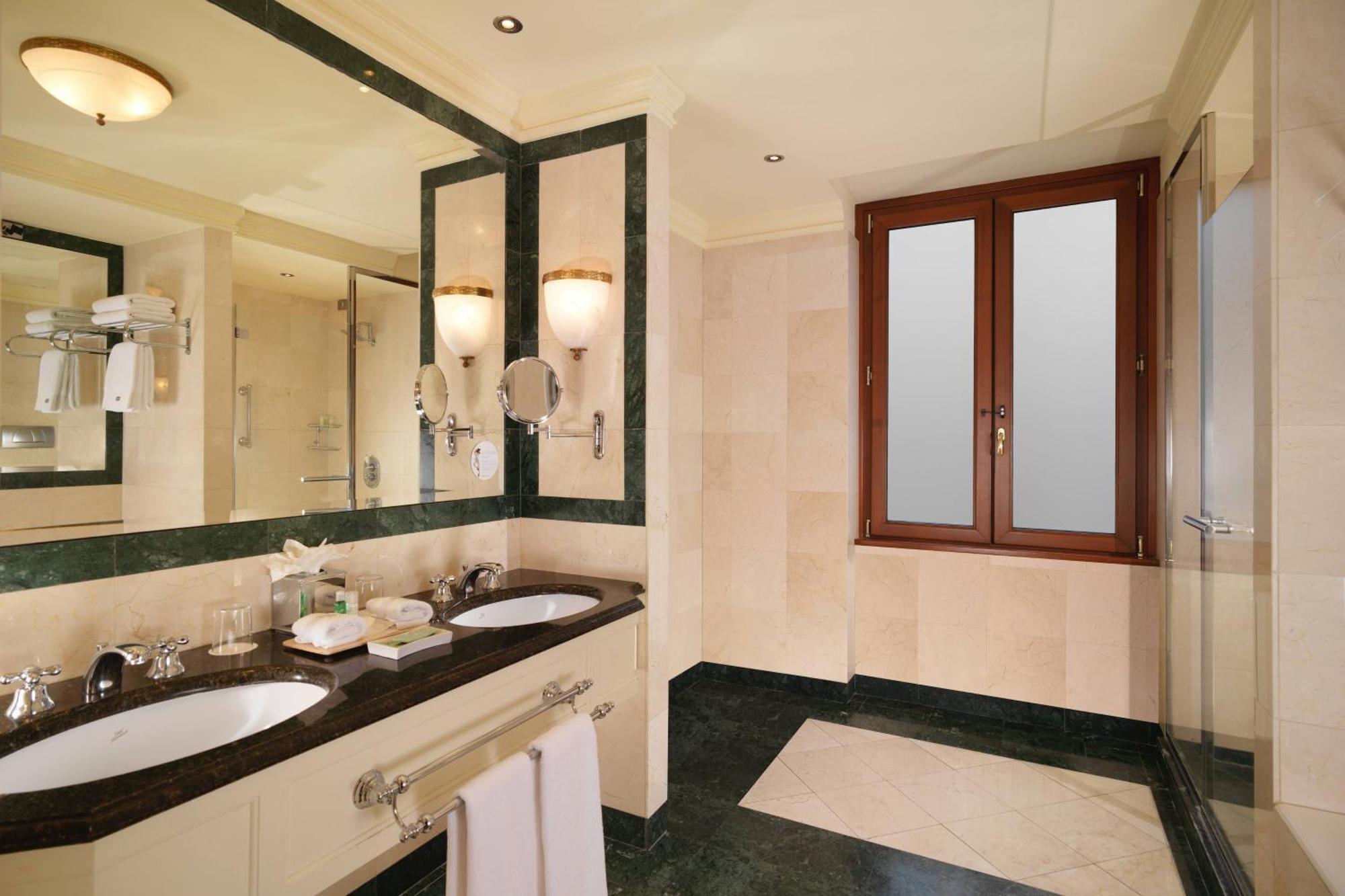 The Westin Palace, 5*