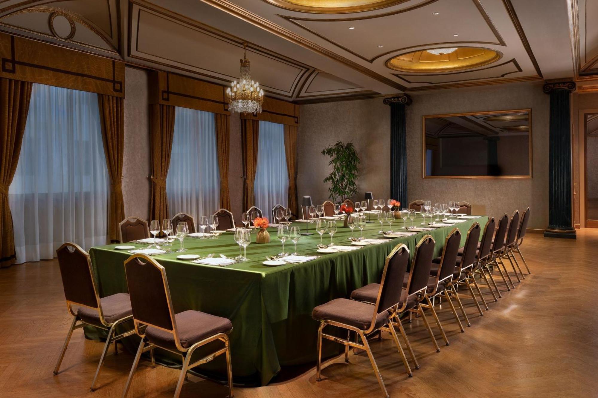 The Westin Palace, Hotel 5*